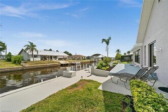 7195 Reymoor Dr, Unit Reymoor Place in North Fort Myers, FL - Building Photo - Building Photo