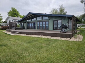 787 Broadway St in Cape Vincent, NY - Building Photo - Building Photo