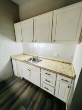 7820 Brentwood Dr in Stockton, CA - Building Photo - Building Photo