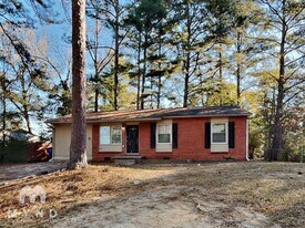 829 Bonneville Terrace NW in Atlanta, GA - Building Photo