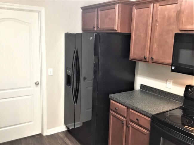 107 Fontenot Dr in Savannah, GA - Building Photo - Building Photo