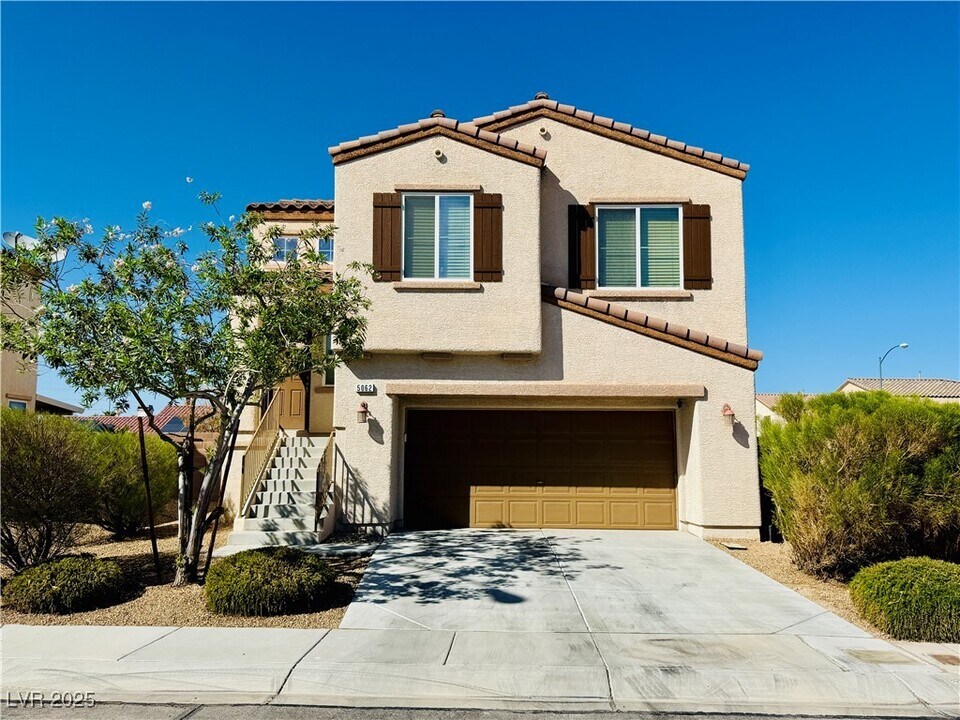 5062 Gilleran Ave in Las Vegas, NV - Building Photo