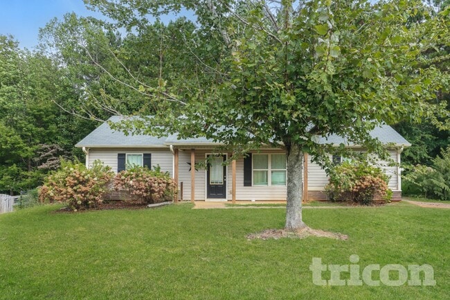 property at 106 White Creek Loop