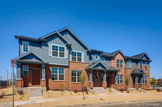23423 E Chenango Pl in Aurora, CO - Foto de edificio - Building Photo