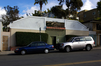 Fern Glen Cottages in San Diego, CA - Building Photo - Building Photo