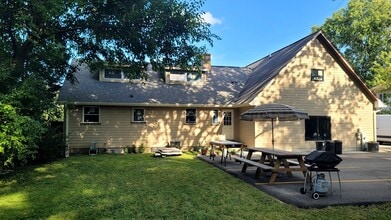 618 Barron Blvd in Grayslake, IL - Building Photo - Building Photo