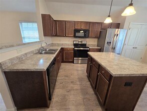 456 Buena Vista Wy in Prattville, AL - Foto de edificio - Building Photo