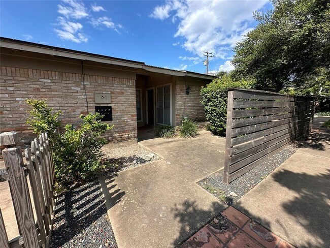 property at 3418 Willowrun Dr