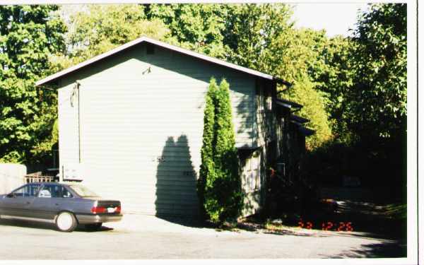 923 E Marine View Dr in Everett, WA - Building Photo - Building Photo