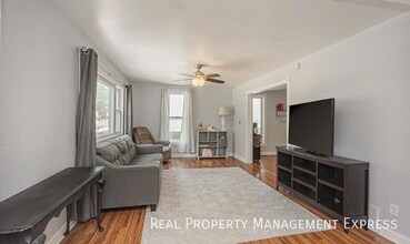 4 Bedroom 2 Bathroom Home in Sioux Falls, Unit 314 in Sioux Falls, SD - Foto de edificio - Building Photo