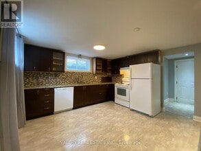 81 Parkway Crescent in Bowmanville, ON - Building Photo - Building Photo