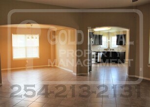 409 W Little Dipper Dr in Killeen, TX - Building Photo - Building Photo