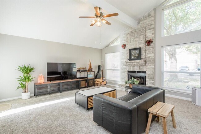16014 Sweet Fern St in Houston, TX - Building Photo - Building Photo