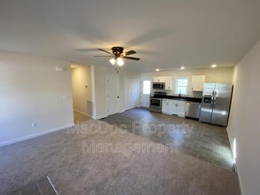 64 Hickory Ln in Colonial Beach, VA - Building Photo - Building Photo