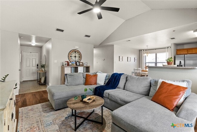 property at 1305 Travis Cir