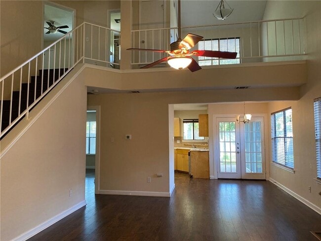 14587 Robert I Walker Blvd in Austin, TX - Foto de edificio - Building Photo