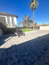 4450 E Alta Vista Rd in Phoenix, AZ - Building Photo - Building Photo