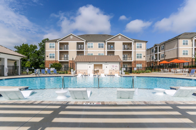 The View at Paris Mountain in Greenville, SC - Building Photo - Building Photo