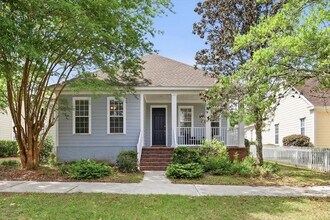 3253 Stanhope Dr in Tallahassee, FL - Foto de edificio - Building Photo