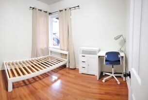 1701 Nanaimo St in New Westminster, BC - Building Photo