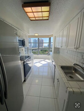 3530 Mystic Pointe Dr, Unit 1109 in Aventura, FL - Building Photo - Building Photo