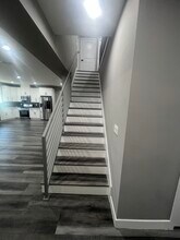 17639 W Vuong Pl in Northridge, CA - Building Photo - Building Photo