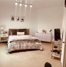 350 S Miami Ave, Unit 1412 in Miami, FL - Building Photo - Building Photo