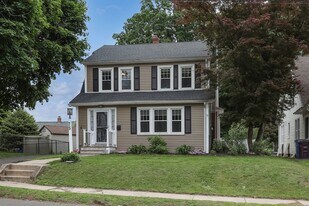 75 Park Dr in New Britain, CT - Building Photo