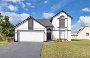 2622 Liz Ln in Kissimmee, FL - Building Photo