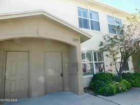 10051 Railroad Dr in El Paso, TX - Building Photo