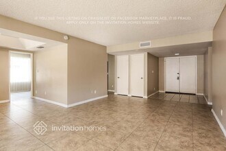 7525 W Pinchot Ave in Phoenix, AZ - Building Photo - Building Photo
