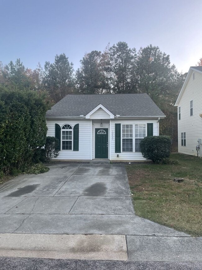 property at 10829 Farmville Rd