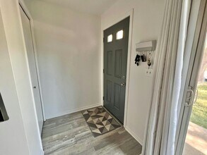 8850 Jasmine Ln in Eden Prairie, MN - Building Photo - Building Photo
