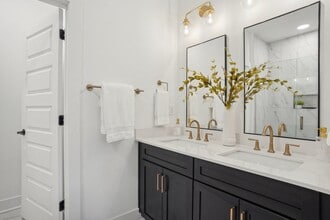 The Collection at North Davidson in Charlotte, NC - Foto de edificio - Building Photo