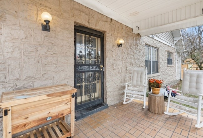 1204 McGavock Pk in Nashville, TN - Building Photo - Building Photo