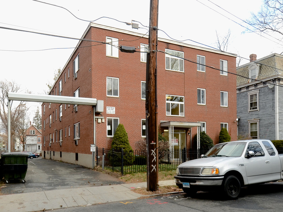 Allen Place Apartments in Hartford, CT - Building Photo