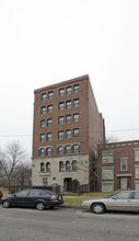 The Lake Edge in Chicago, IL - Building Photo - Building Photo