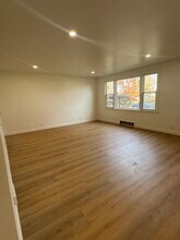 249 Dunlop Ave, Unit Lower in Tonawanda, NY - Building Photo - Building Photo