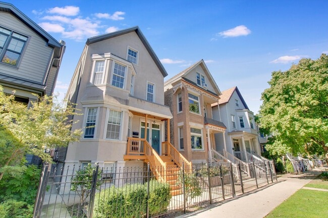 property at 3304 N Hamilton Ave