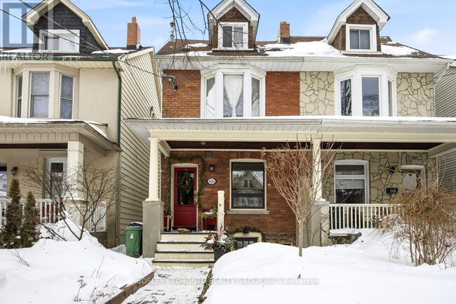 property at 826 Carlaw Ave