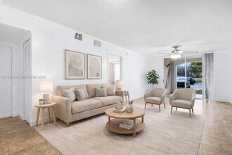 2123 Renaissance Blvd in Miramar, FL - Building Photo - Building Photo