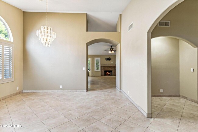 10947 W Yukon Dr in Sun City, AZ - Building Photo - Building Photo