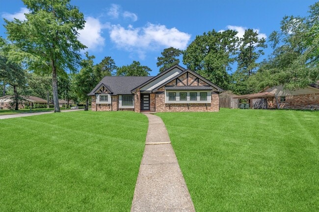 property at 27013 S Pyeatt Ln