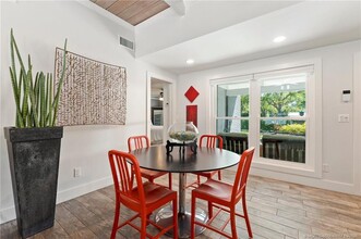 530 S Manor Dr in Stuart, FL - Building Photo - Building Photo