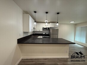 5611 Fulcher Ave, Unit 3 in Los Angeles, CA - Foto de edificio - Building Photo