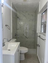 908 NW 10th St in Hallandale Beach, FL - Building Photo