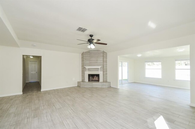 17614 Sundrop Ln in Houston, TX - Building Photo - Building Photo