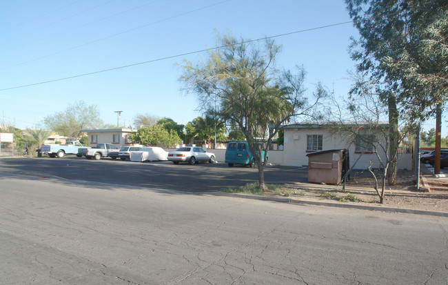 3686 E 3rd St in Tucson, AZ - Building Photo - Building Photo