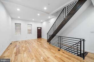 4047 Green St in Philadelphia, PA - Building Photo - Building Photo