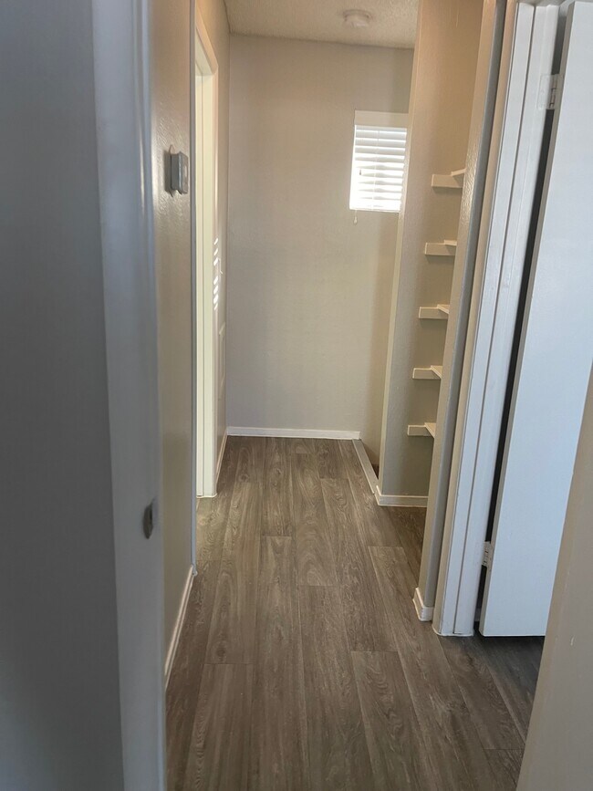 319 Gayle Ave in Henderson, NV - Building Photo - Building Photo